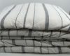 Szürke - fehér csíkos színű steppelt ágytakaró 235x250 cm